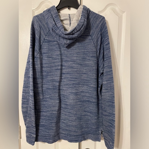 Hollister Blue Hoodie. Size XL. Good condition - Picture 2 of 4